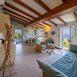 La Casa Di Pietra Piscina E Panorama Da Sogno Διαμέρισμα